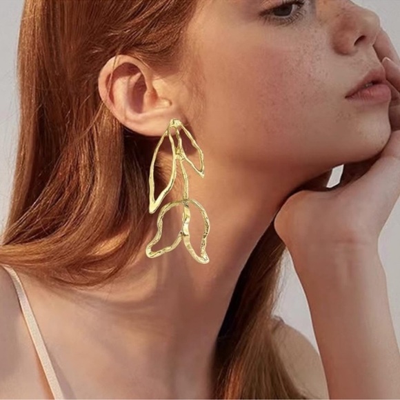 Zara Tulip Gold Drop Earrings - Picture 1 of 6